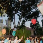 (GOH releasing a sky lantern)_MG_4187
