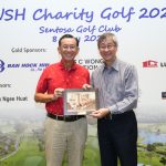 Token of appreciation for Mr Lim Boon Heng